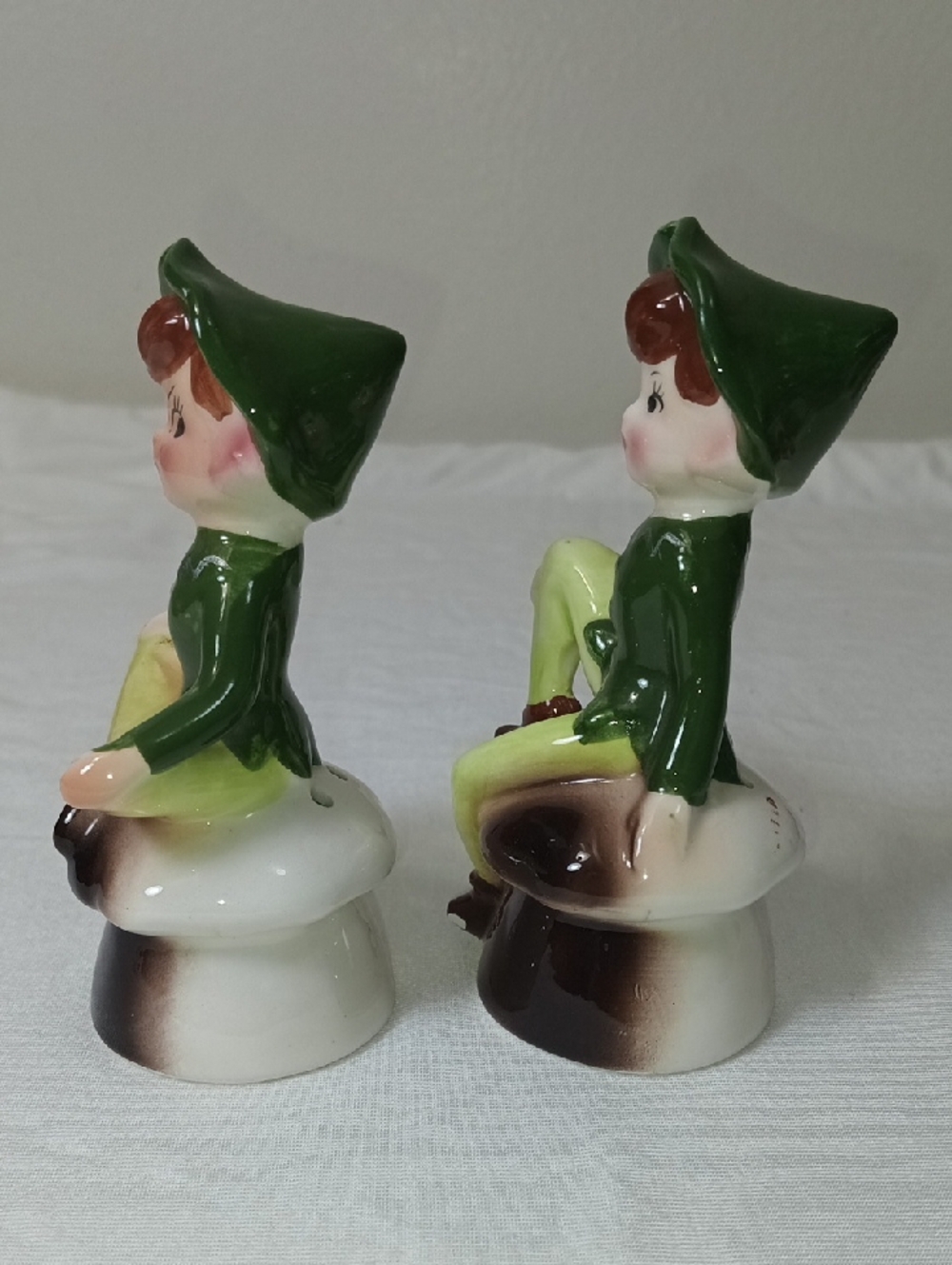 Vintage Enesco Pixie Elf Figurine Salt and Pepper Set - Picture 4 of 10